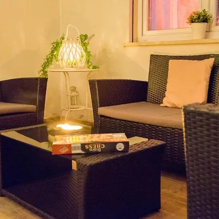Vintage Apartment