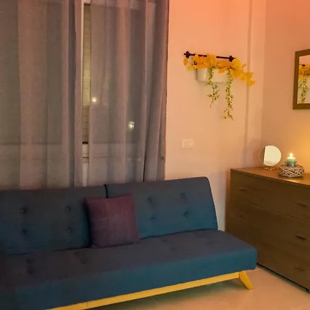 Vintage Apartment *